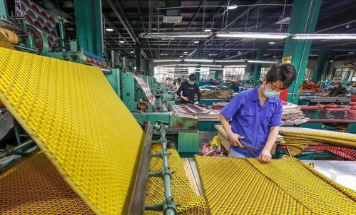 奔走相告 印染廠外貿(mào)訂單開(kāi)始回暖 產(chǎn)能恢復(fù)達(dá)到90 以上,老板終于露出微笑